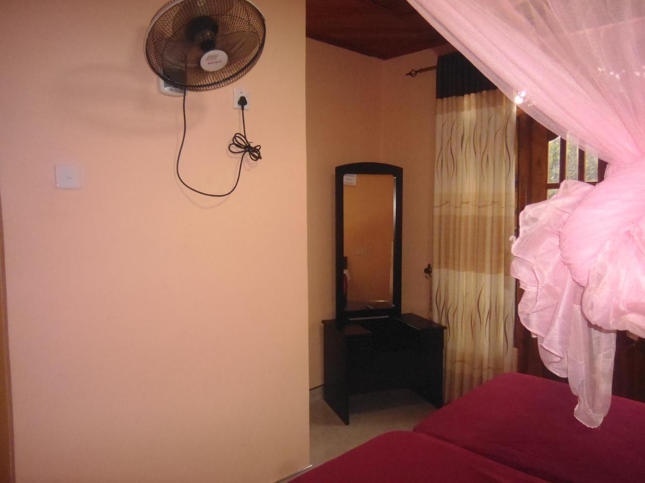 Jasmine Garden Inn Ella Exterior photo